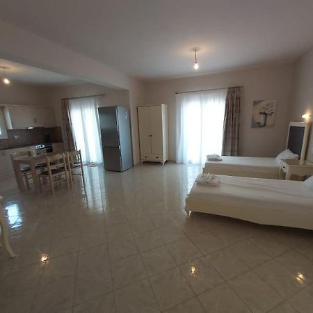 Konstantinos Apartments 아무디아 외부 사진