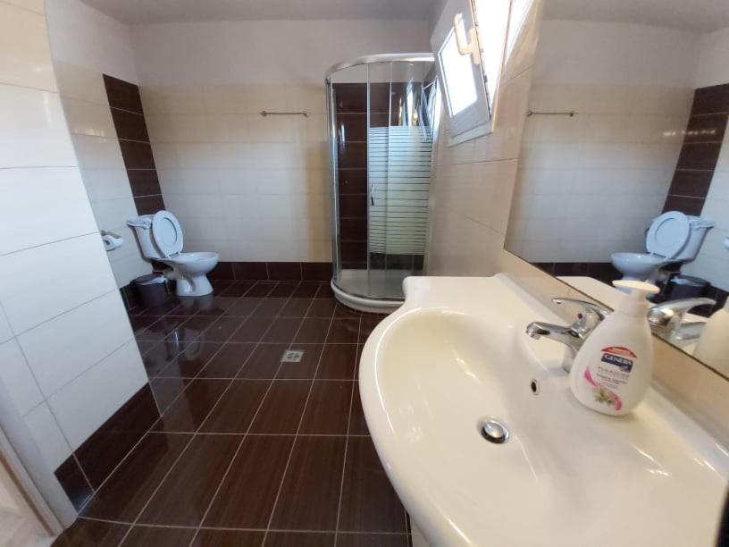 Konstantinos Apartments 아무디아 외부 사진