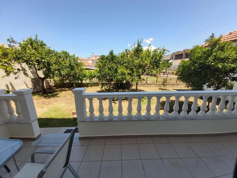 Konstantinos Apartments 아무디아 외부 사진