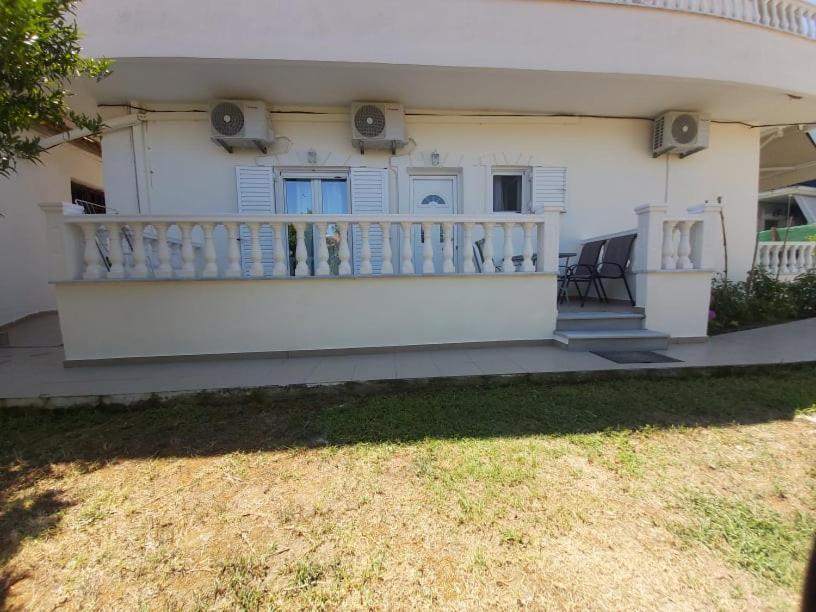 Konstantinos Apartments 아무디아 외부 사진
