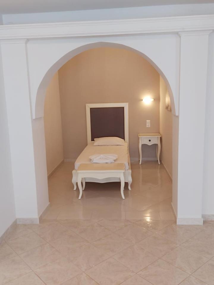 Konstantinos Apartments 아무디아 객실 사진